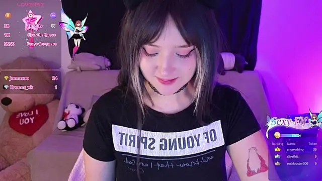 Snapshot of KuroChan420 chatting on February 28, 1:47 am KuroChan420 online show from February 28, 1:47 am