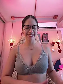 Snapshot of Zoe_Bae chatting on February 19, 9:36 pm Zoe Bae online show from February 19, 9:36 pm