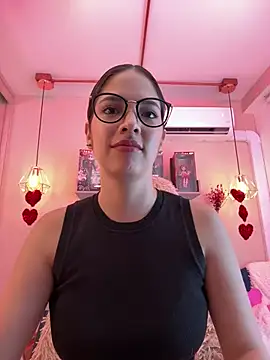 Snapshot of Zoe_Bae chatting on February 28, 10:17 pm Zoe Bae online show from February 28, 10:17 pm