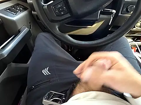 couple211 online show from January 7, 3:03 pm