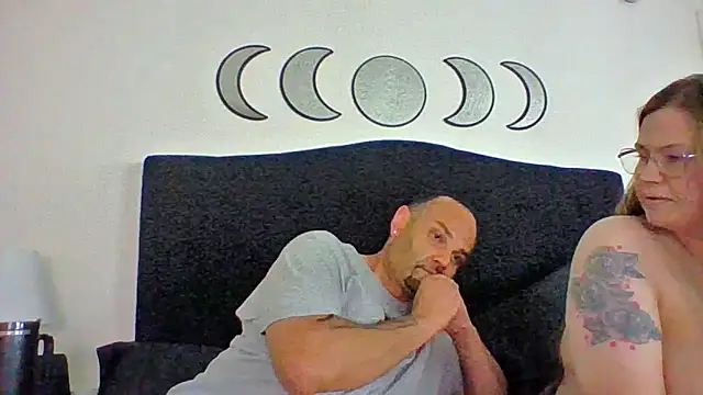 Snapshot of captainstabbin83 chatting on April 13, 6:41 am captainstabbin83 online show from April 13, 6:41 am