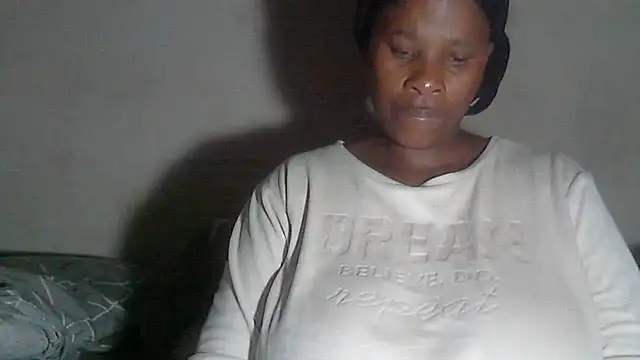 Snapshot of Choco-Coco10 chatting on March 5, 2:07 am Choco-Coco10 online show from March 5, 2:07 am