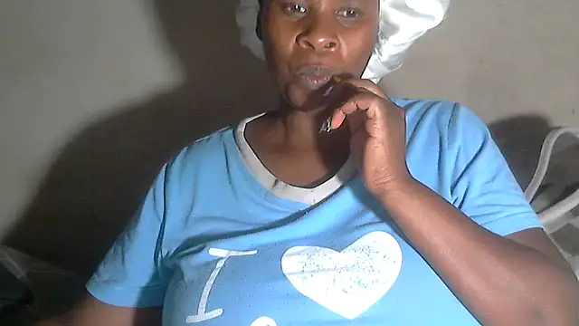 Snapshot of Choco-Coco10 chatting on March 17, 10:13 pm Choco-Coco10 online show from March 17, 10:13 pm