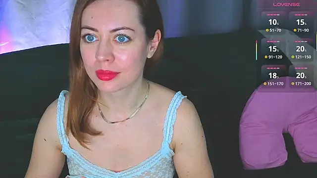 Snapshot of GirlfriendNina chatting on June 26, 9:14 am GirlfriendNina online show from June 26, 9:14 am