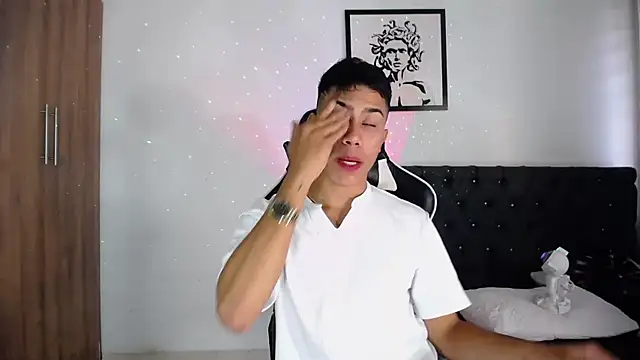 AlanNaughty online show from November 6, 9:59 pm