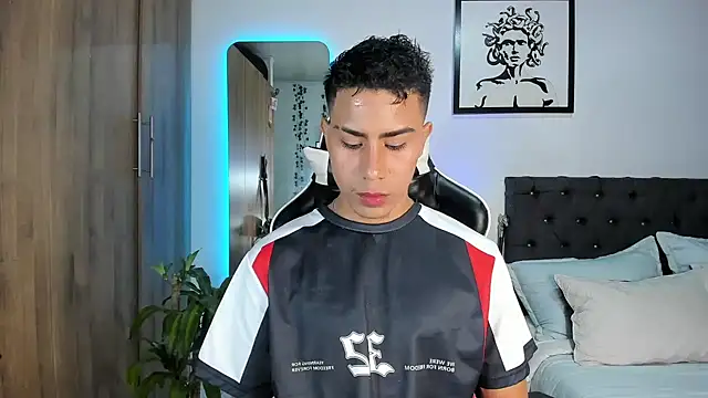 AlanNaughty online show from April 28, 11:32 pm