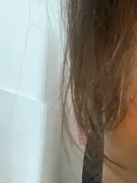 Snapshot of DulceAngelica chatting on March 15, 7:25 am DulceAngelica online show from March 15, 7:25 am