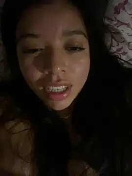 Snapshot of DulceAngelica chatting on March 17, 2:49 am DulceAngelica online show from March 17, 2:49 am