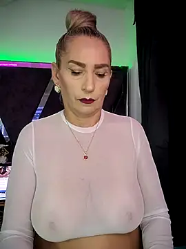 Snapshot of Lossexycacha chatting on February 15, 8:33 am Lossexycacha online show from February 15, 8:33 am