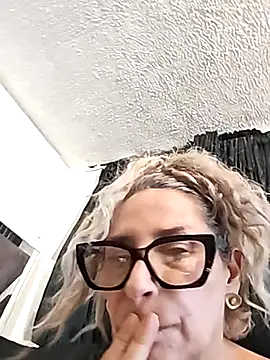 Snapshot of Lossexycacha chatting on November 29, 10:24 pm Lossexycacha online show from November 29, 10:24 pm