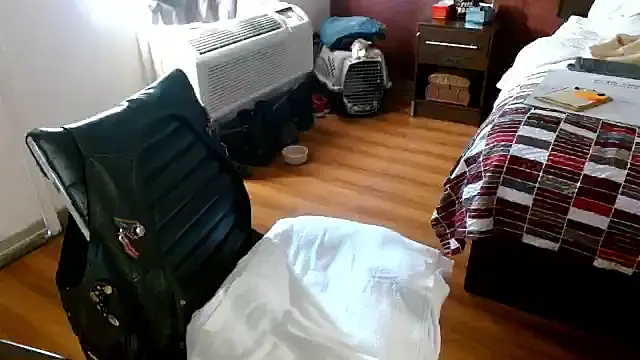 mycock2474u online show from November 4, 10:31 pm