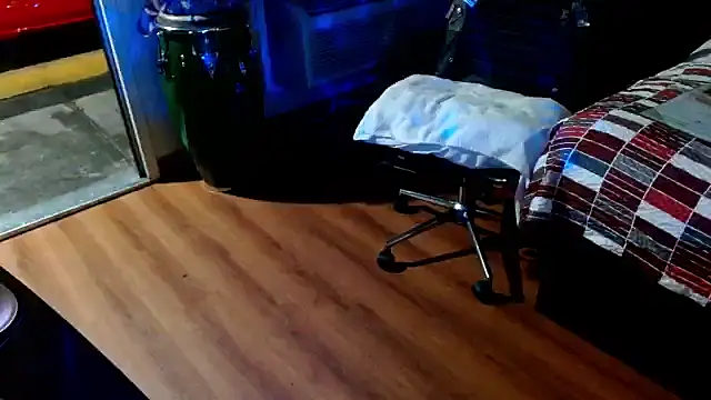 mycock2474u online show from November 9, 4:55 am