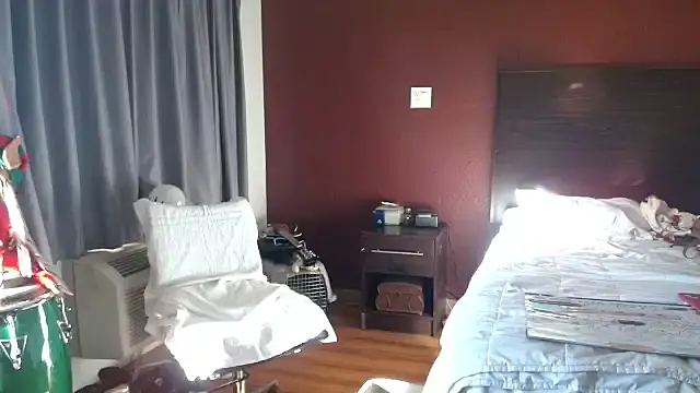 mycock2474u online show from November 17, 3:29 pm