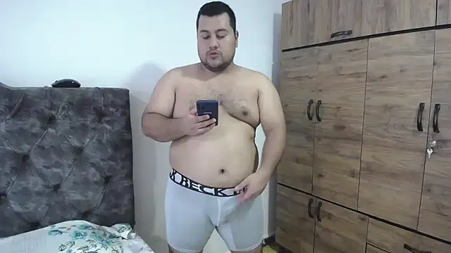 santi hothot online show from October 18, 7:25 pm