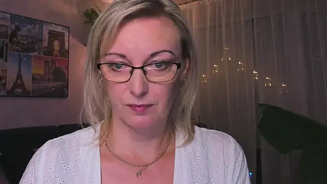vanessa chat online show from December 11, 8:50 pm