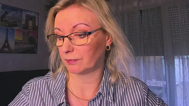 vanessa chat online show from February 18, 3:52 pm