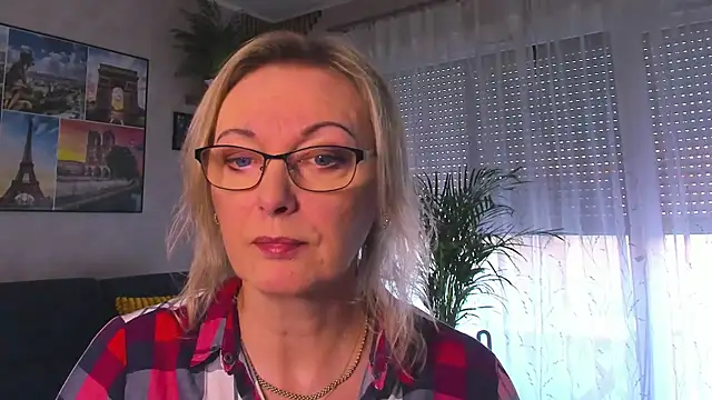 vanessa chat online show from March 17, 3:59 pm