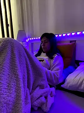 HotyWinter online show from October 20, 3:18 am