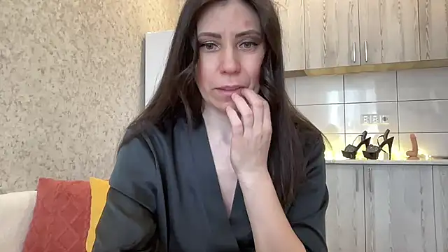 Snapshot of HotyWinter chatting on March 8, 7:56 am HotyWinter online show from March 8, 7:56 am