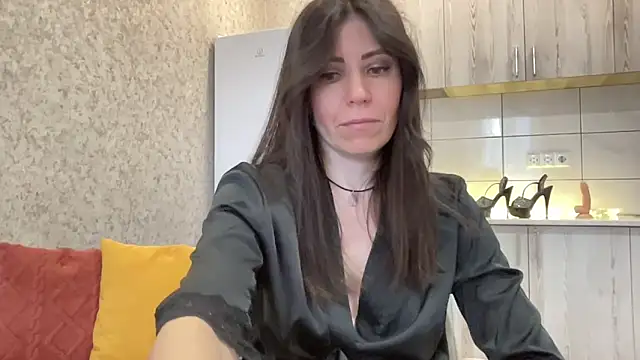 Snapshot of HotyWinter chatting on March 30, 4:35 am HotyWinter online show from March 30, 4:35 am