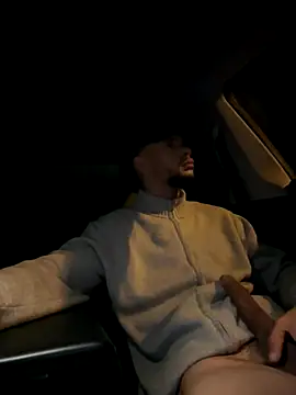 Snapshot of Lionayowe chatting on November 8, 5:18 am Lionayowe online show from November 8, 5:18 am