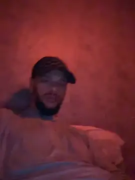 Snapshot of Lionayowe chatting on February 18, 9:22 pm Lionayowe online show from February 18, 9:22 pm