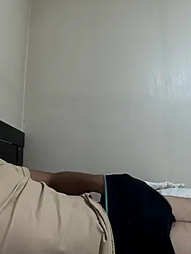 Snapshot of Mahmut_34_34_ chatting on October 11, 11:53 am Mahmut 34 34 online show from October 11, 11:53 am