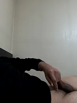 Snapshot of Mahmut_34_34_ chatting on December 16, 1:49 pm Mahmut 34 34 online show from December 16, 1:49 pm