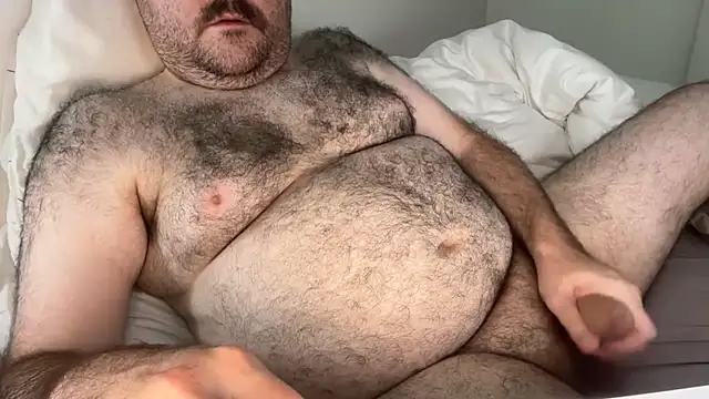 Snapshot of elagobear chatting on July 27, 6:20 am elagobear online show from July 27, 6:20 am