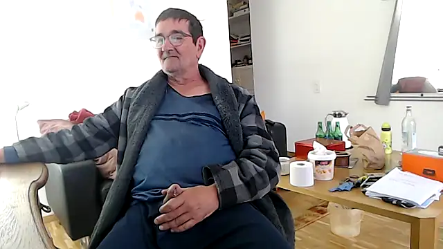 silvio-aus-luzern-CH online show from April 18, 7:12 am