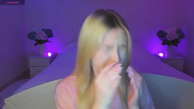 AnnaCarrera online show from September 17, 6:20 pm