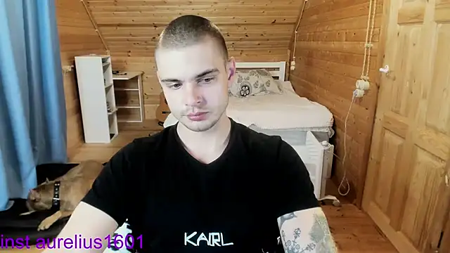 maks wolfis online show from October 20, 8:09 pm