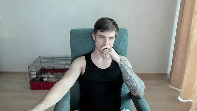 maks wolfis online show from April 8, 2:50 pm