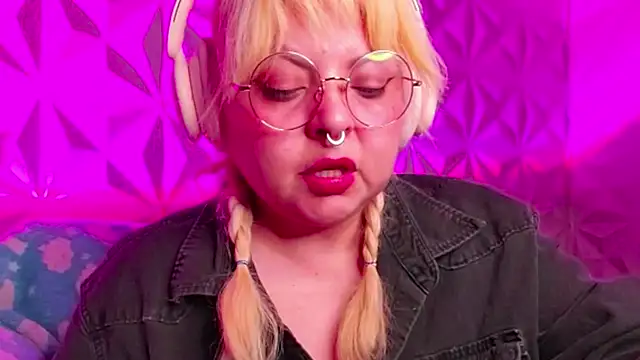 Satyn doll online show from October 17, 12:14 am