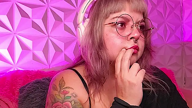 Satyn doll online show from November 25, 11:27 pm