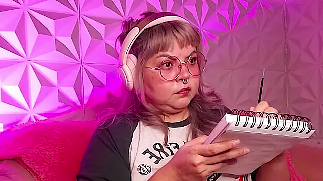 Satyn doll online show from November 30, 9:41 pm