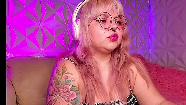 Satyn doll online show from February 4, 11:09 pm