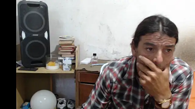 Snapshot of Silari1977 chatting on November 24, 8:30 pm Silari1977 online show from November 24, 8:30 pm