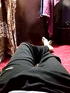 Snapshot of indianguy21 chatting on March 29, 5:35 pm indianguy21 online show from March 29, 5:35 pm
