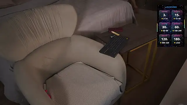 eseniyavl online show from March 24, 5:34 am