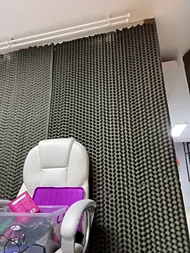 milly cruz online show from March 14, 12:06 am