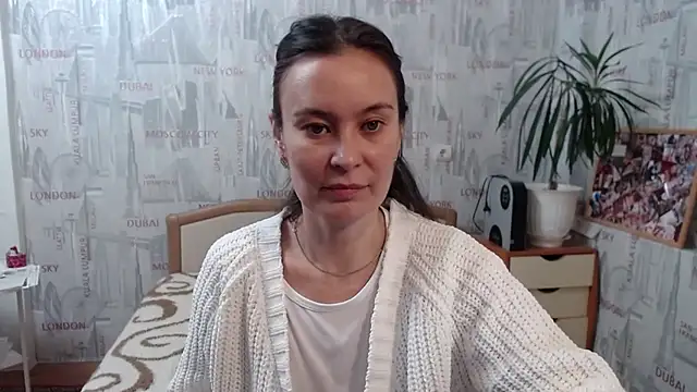 GinaQSoul online show from September 21, 10:28 am