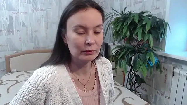 Snapshot of GinaQSoul chatting on February 19, 11:17 am GinaQSoul online show from February 19, 11:17 am