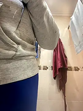 Fancyxlove online show from November 1, 1:02 pm