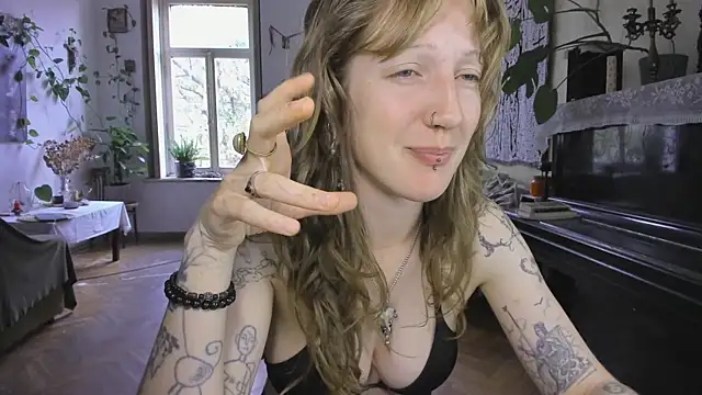 Miranda2 0 online show from October 7, 6:43 am