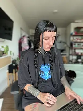 Snapshot of samisamsx chatting on October 16, 4:19 pm samisamsx online show from October 16, 4:19 pm