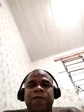 chokito32 online show from February 23, 7:00 pm