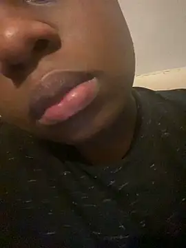 Snapshot of Cyebony chatting on February 4, 7:11 pm Cyebony online show from February 4, 7:11 pm