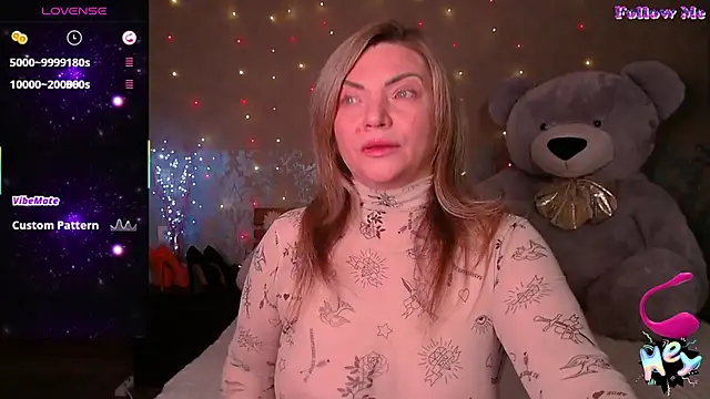 Snapshot of KristiOwen chatting on February 4, 12:49 am KristiOwen online show from February 4, 12:49 am