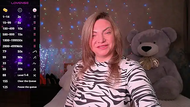 Snapshot of KristiOwen chatting on February 5, 1:54 am KristiOwen online show from February 5, 1:54 am